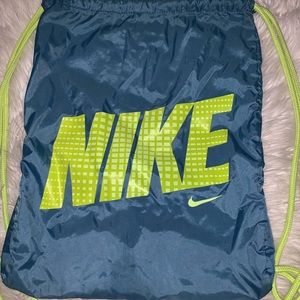 Nike drawstring bag